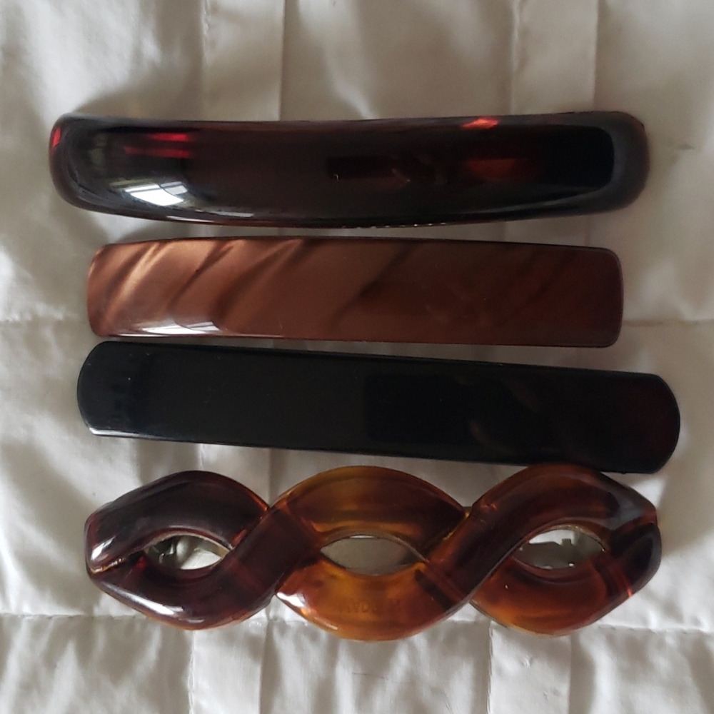Batch of 4 hair clips